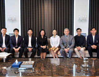 อธิบดีกรมทรัพย์สินทางปัญญาประชุมหารือร่วมกับนายกสมาคมกีฬาฟุตบอลแห่งประเทศไทย(นางนวลพรรณ