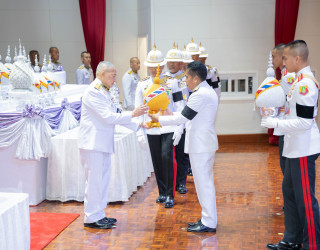 นายอาวุธ