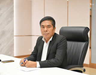 นายอาวุธ