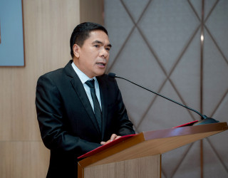 นายอาวุธ
