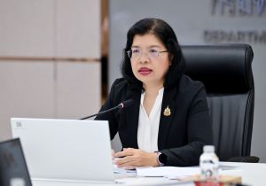 อธิบดีกรมทรัพย์สินทางปัญญา ประชุมหารือแนวทางการจัดทําฐานข้อมูลเพลงไทยเดิม ที่เป็นสาธารณสมบัติ และแนวทางการแก้ไขปัญหาการอ้างสิทธิบนแพลตฟอร์มออนไลน์ ผ่านระบบอิเล็กทรอนิกส์ โปรแกรม Zoom วันที่ 11 สิงหาคม 2569 ณ กรมทรัพย์สินทางปัญญา