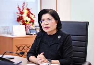 อธิบดีกรมทรัพย์สินทางปัญญา ประชุมหารือร่วมกับ ผู้อำนวยการฝ่ายการตลาดและพัฒนาธุรกิจ สถาบัน เลอ กอร์ดอง เบลอ ดุสิต (นาวสาวศสิรินทร์ ทรงสุรางค์) เกี่ยวกับแนวทางการในการประชาสัมพันธ์และส่งเสริม วัตถุดิบ GI ไทย ผ่านการรังสรรค์เป็นเมนูอาหาร วันที่ 13 สิงหาคม 2