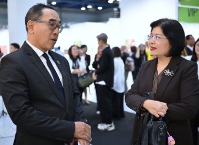 กรมทรัพย์สินทางปัญญา โชว์ความสำเร็จ พาศิลปินไทยบุกเวทีศิลปะนานาชาติ ปิดฉาก “Kiaf SEOUL 2026” สร้างยอดขายและโอกาสทางธุรกิจทะลุเป้า พร้อมตอกย้ำความสำเร็จภาพรวมโครงการ “ART UNIVERSE” ดันอุตสาหกรรมสร้างสรรค์ไทยสู่ตลาดสากล
